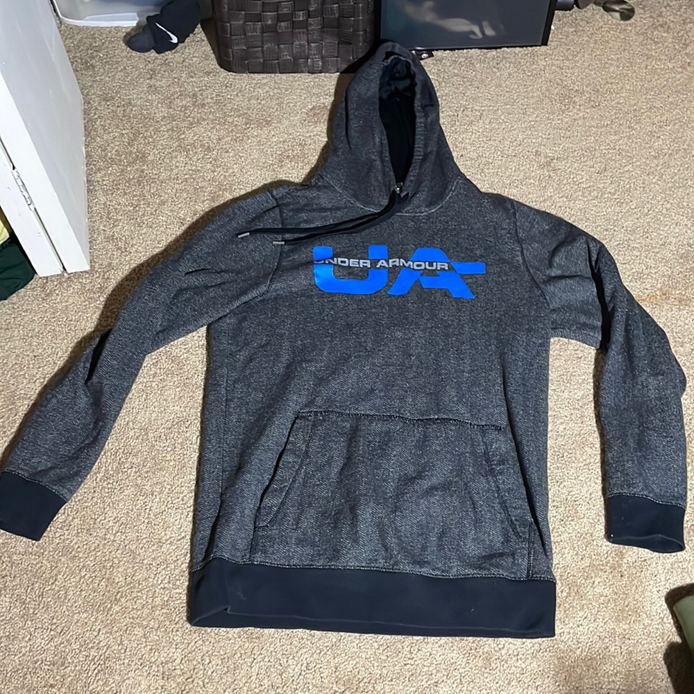 Grey Under Amour hoodie
